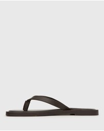 Betts - Crush Leather Thong Sandals