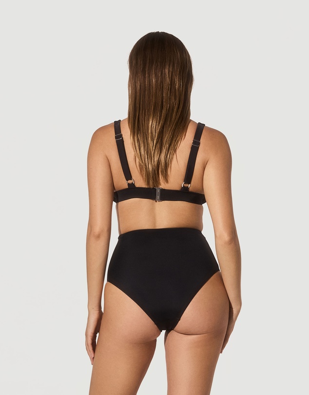 Form and Fold - The Wirefree D-G Top