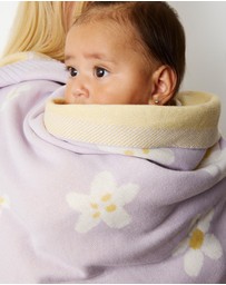 Living Textiles - Pram Knitted Blanket - Lilac Daisy Dreams