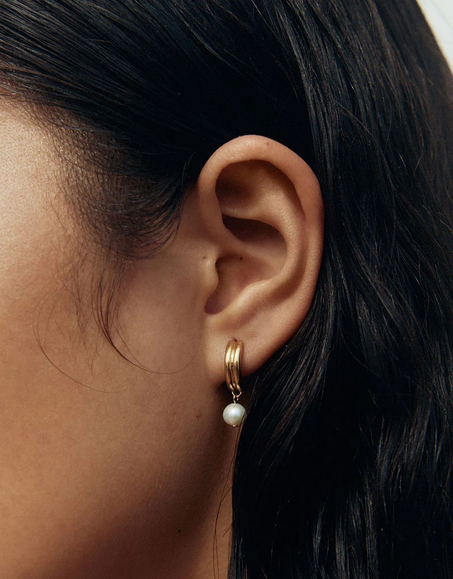 Kirstin Ash - Solace Pearl Hoops