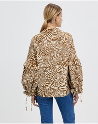Grace Willow - Ryo Shirt