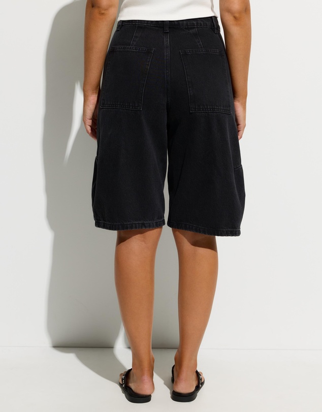 Dazie - Austin Mid Rise Barrel Jorts