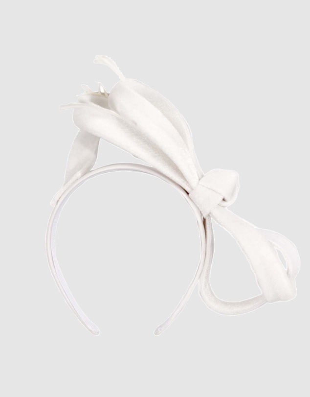 Max Alexander - Large White Velvet Bow Racing Fascinator