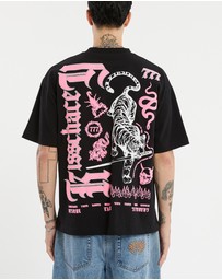 Kiss Chacey - Zion Street Tee