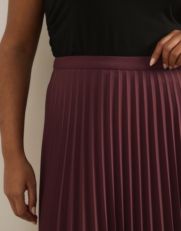 Atmos&Here Curvy - Evie Pleated Midi Skirt