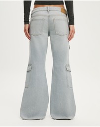 Cotton On - Low Relaxed Flare Jean