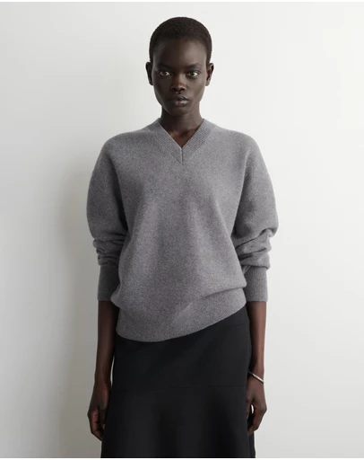 COS - Rounded Wool V-Neck Jumper