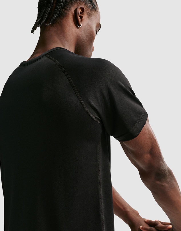 Nike - Hyverse Dri-FIT UV Training T-Shirt
