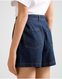 Forever New - Kristen Panel Detail Shorts