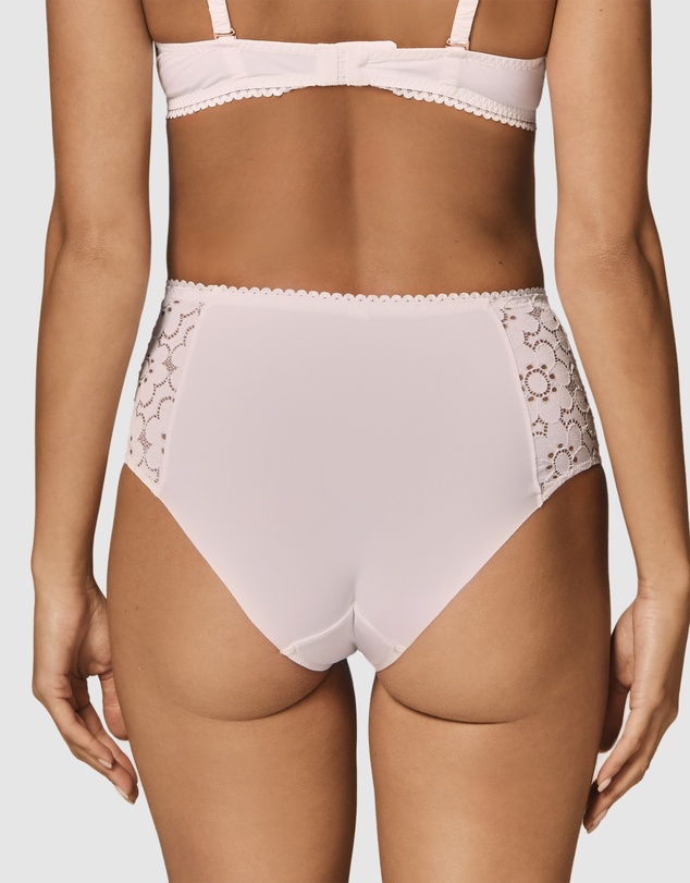 Simone Perele - Oisive Control Brief