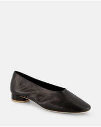 Jeffrey Campbell - Trustee Flats