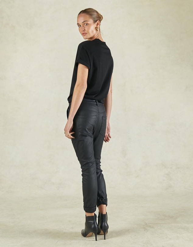 DRICOPER DENIM - Coated Black Cuffed Jeans