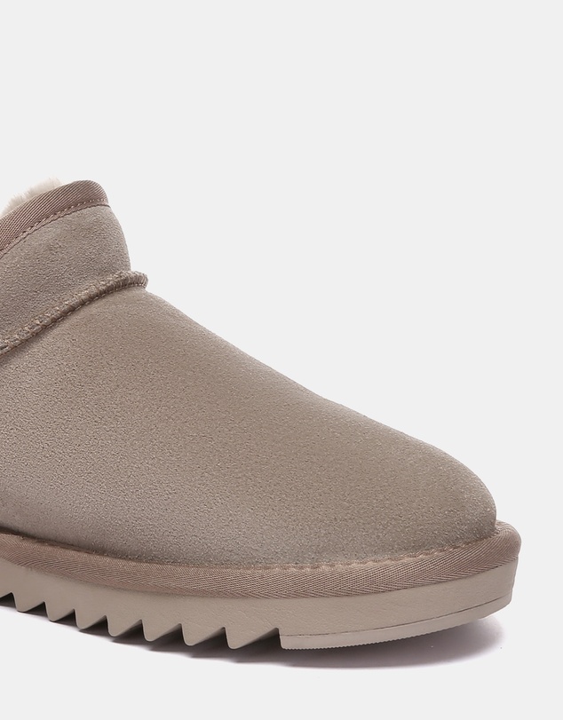 EVERAU - Australian Shepherd Ugg Nano Classic Cow Suede Upper UGG Boots