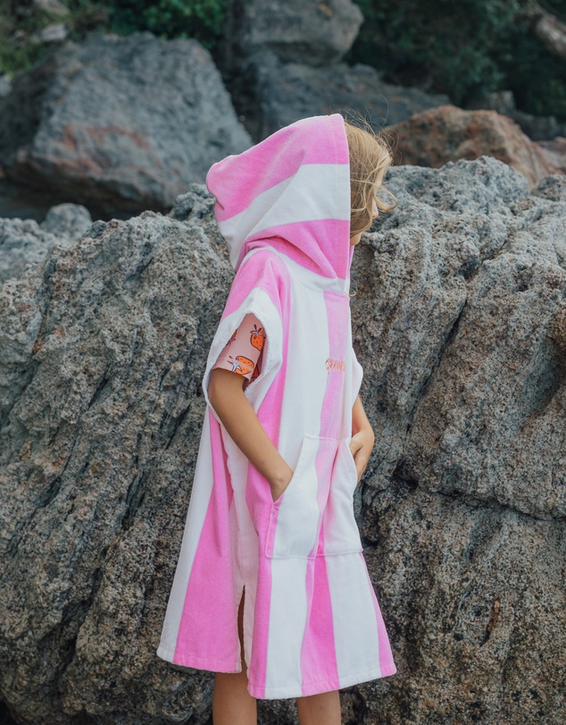 Crywolf - HOODED TOWEL Candy Stripe