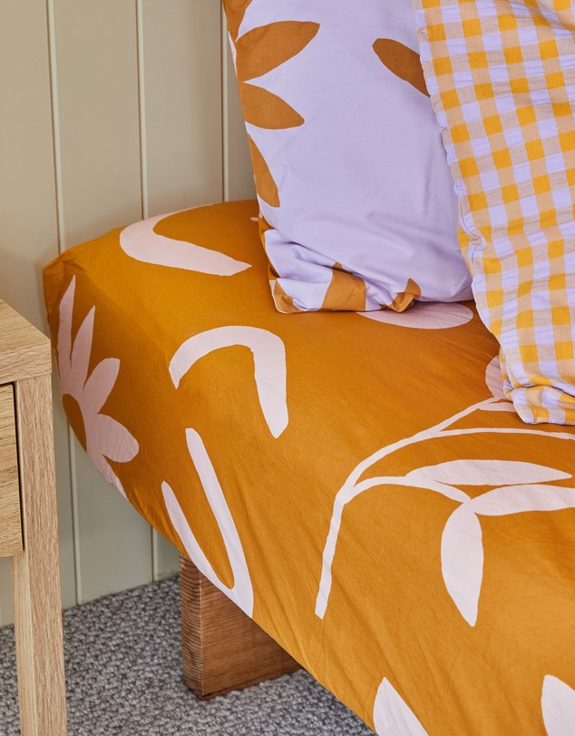 Mosey Me - Floral Dreams Fitted Sheet - Tan