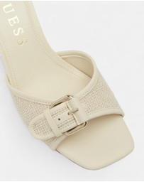 GUESS - Dista3 Kitten Heels