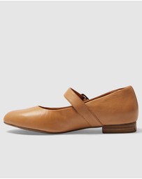 Wide Steps - Danielle