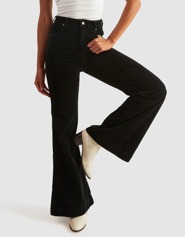 Rolla's - Eastcoast Flare Jean - Velvet Black