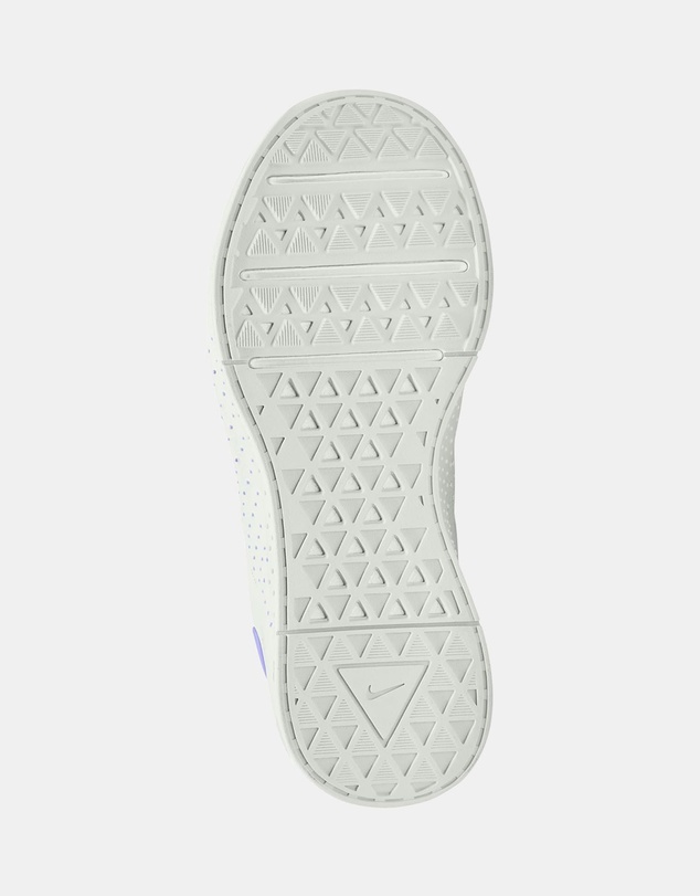 Nike - MC Trainer 4 - Women's