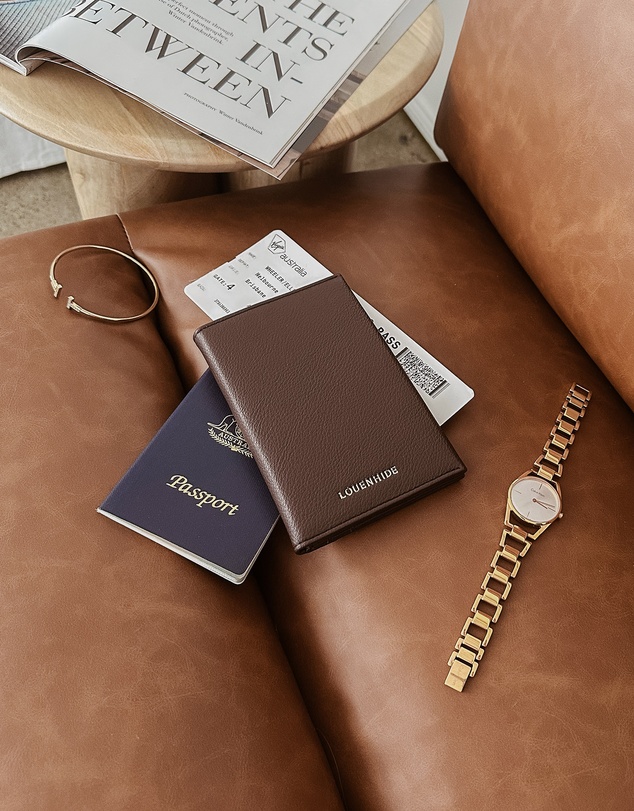 Louenhide - Venice Passport Holder