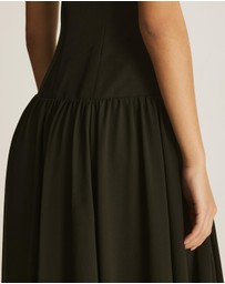 Atmos&Here - Amie Contrast Pleat Skirt Maxi Dress