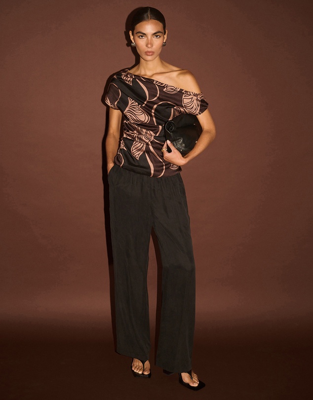 Staple the Label - Ulla Asym Top