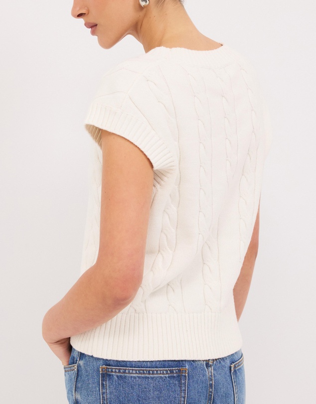 Calli - Leo Wool Blend Cable Knit Vest