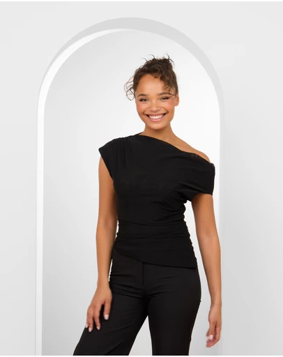 Pilgrim - Quincey Drape Sleeve Top