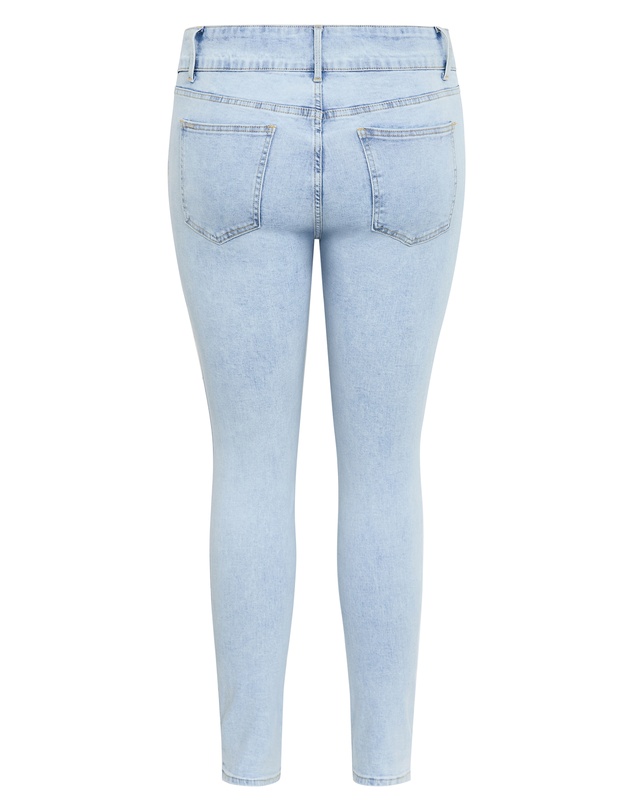City Chic - Plus size Asha Fit Clara Skinny Leg Jean - ice blue wash