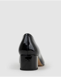 Edward Meller - CELESTE45 Pump with Trim