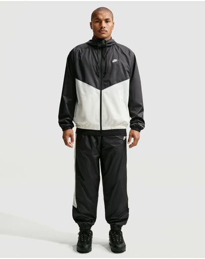 Black, Sail & Sail
