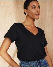 Atmos&Here - Organic Cotton V-Neck Tee