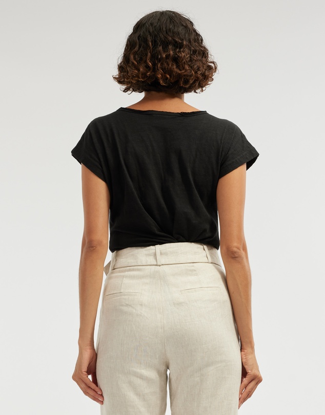 Amelius - Sadie V Neck Tee
