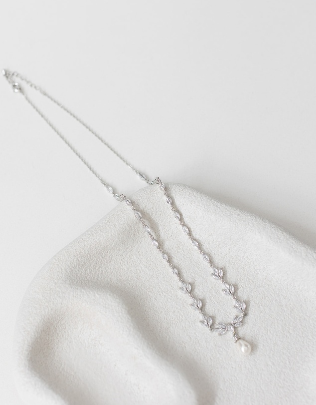 The White Collection - Liliana - Classic Silver Pearl Bridal Necklace