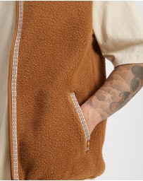 Rhythm - Marco Sherpa Vest