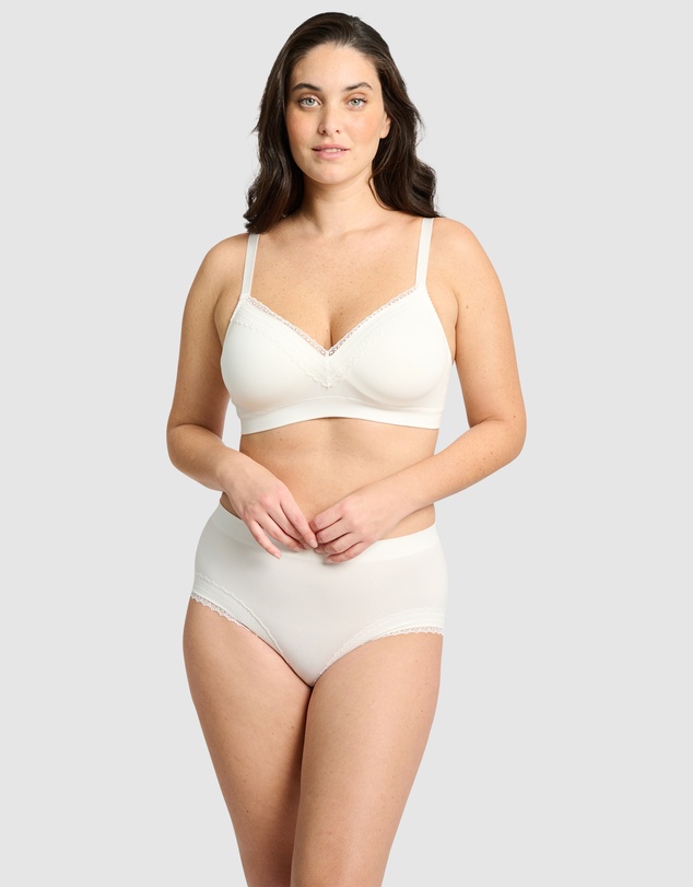 Sans Complexe - Agathe Comfortable Padded Wirefree Bra with Lace