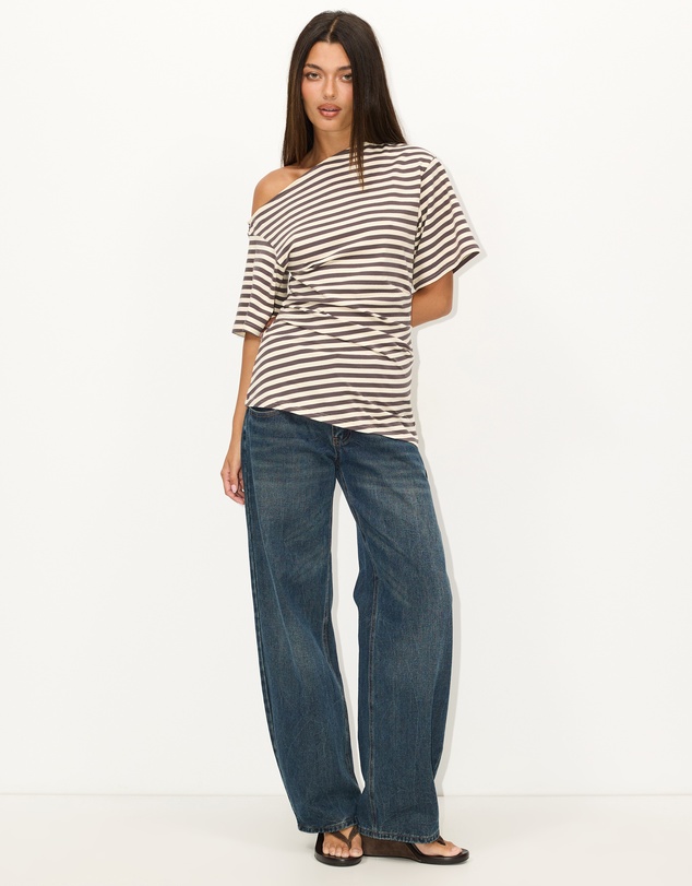 Dazie - Hazel Ruched Jersey Short Sleeve Top