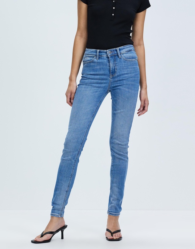 GUESS - 1981 High Rise Skinny Jeans