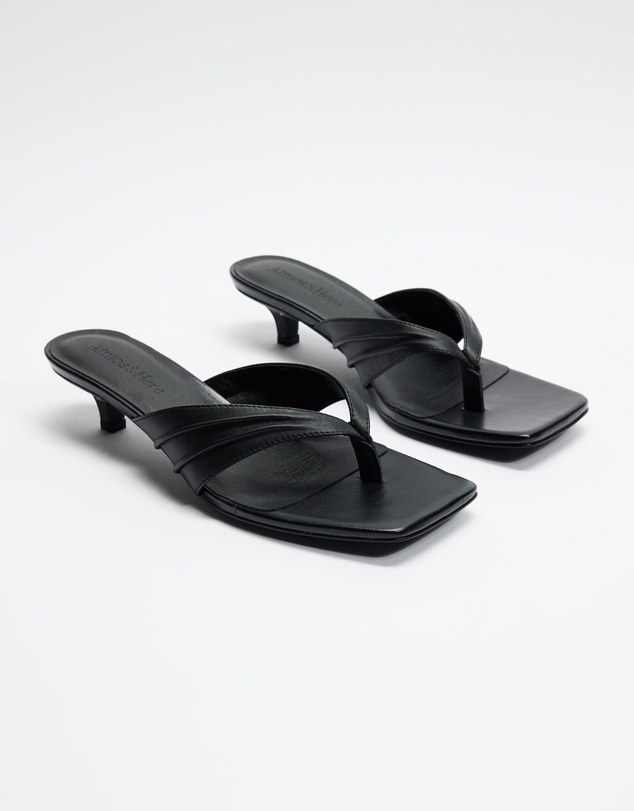 Atmos&Here - Tilly Square Toe Thong Leather Kitten Heels