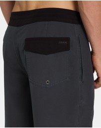 Quiksilver - Mens Surfsilk Street Trunk 18