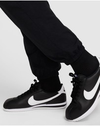 Nike - Nike Club Woven Cargo Pants