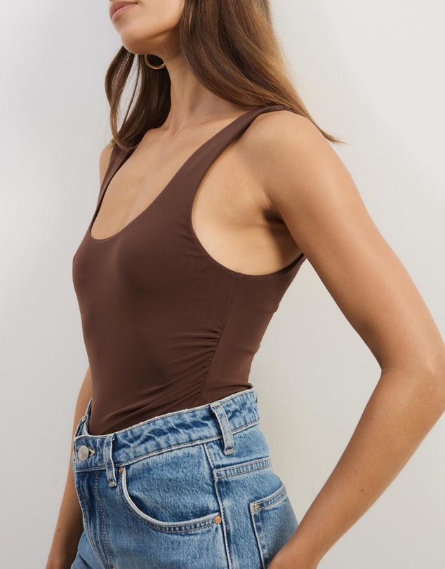 Atmos&Here - Skye Scoop Neck Mesh Tank