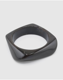 Izoa - Raven Bangle Stack