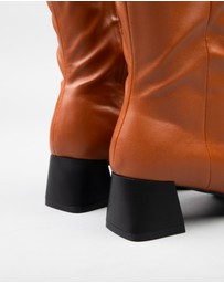 RAID - Ishbel low block heeled knee boots in tan