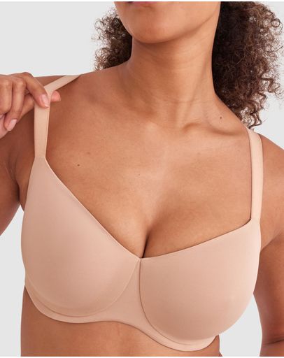 NUDE 2
