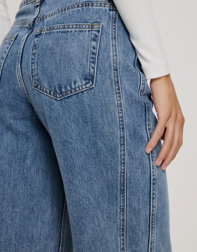 Atmos&Here - Charlize Wide Leg Jeans
