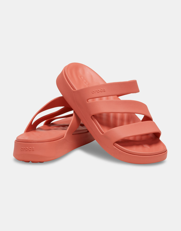Crocs - Getaway Strappy Sandals - Women's
