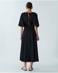 ST MRLO - Palm Midi Dress
