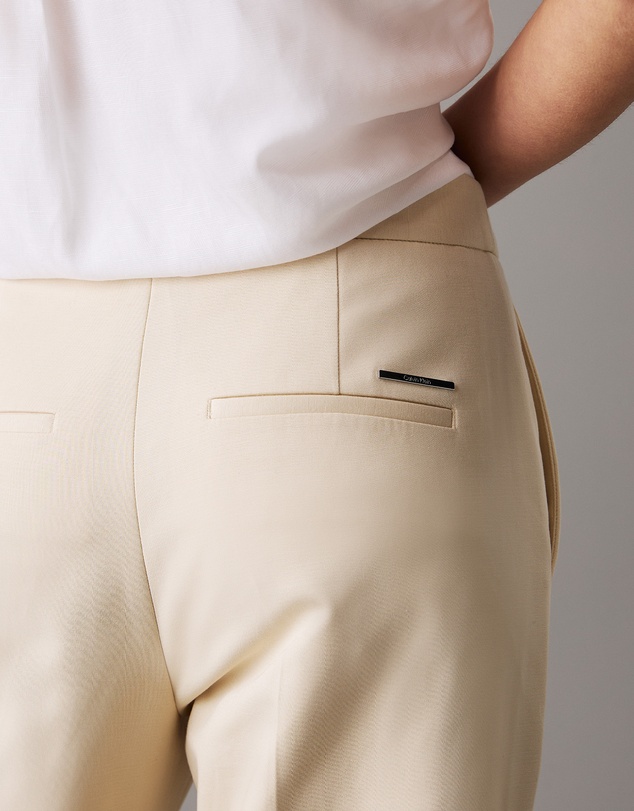 Calvin Klein - Slim Gabardine Ankle Trousers