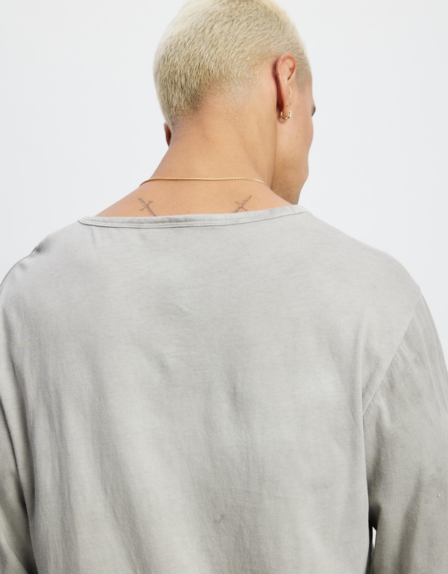 Surrounded By Ghosts - The Howlite Long Sleeve T-Shirt